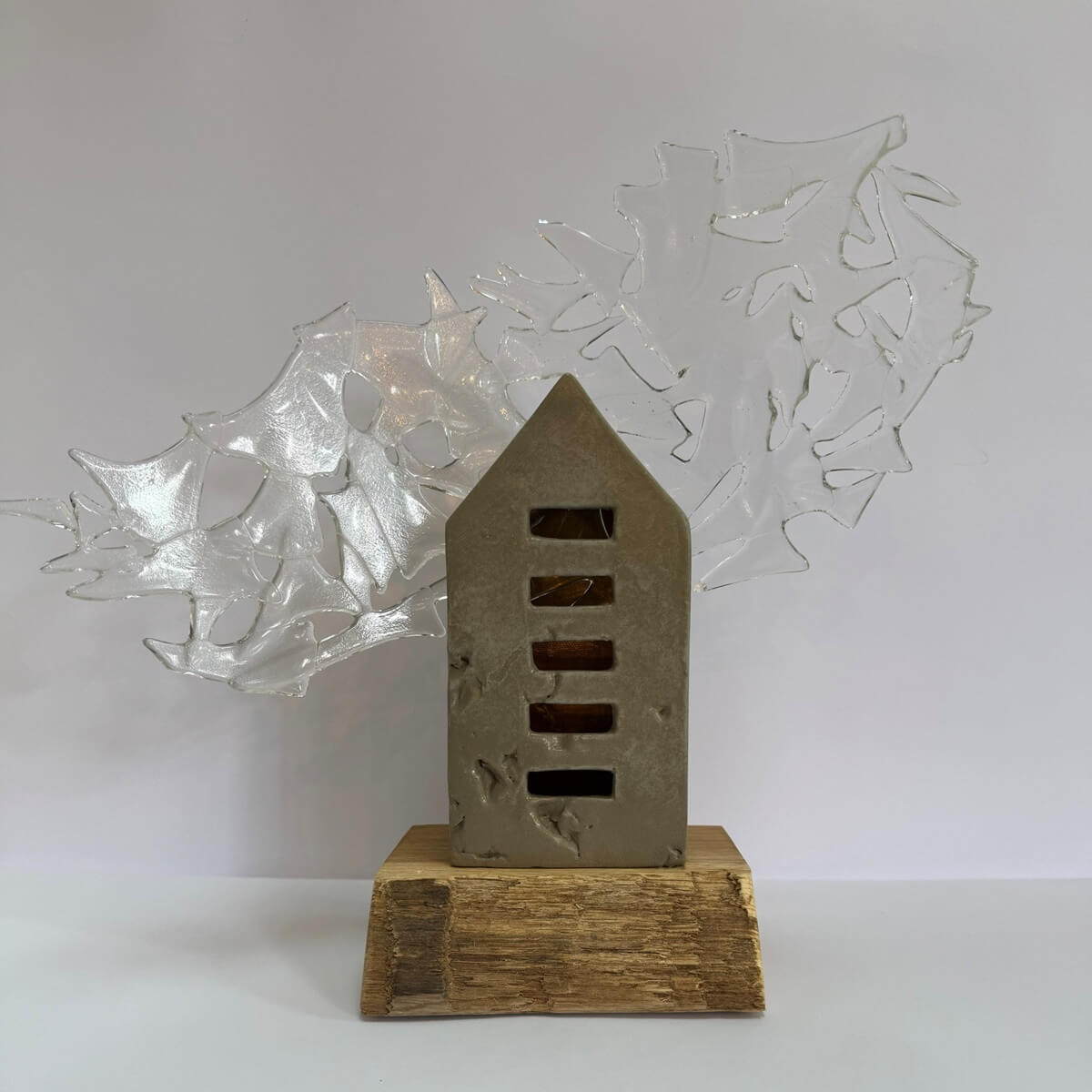 House of the spirits beige - Glasvaardig